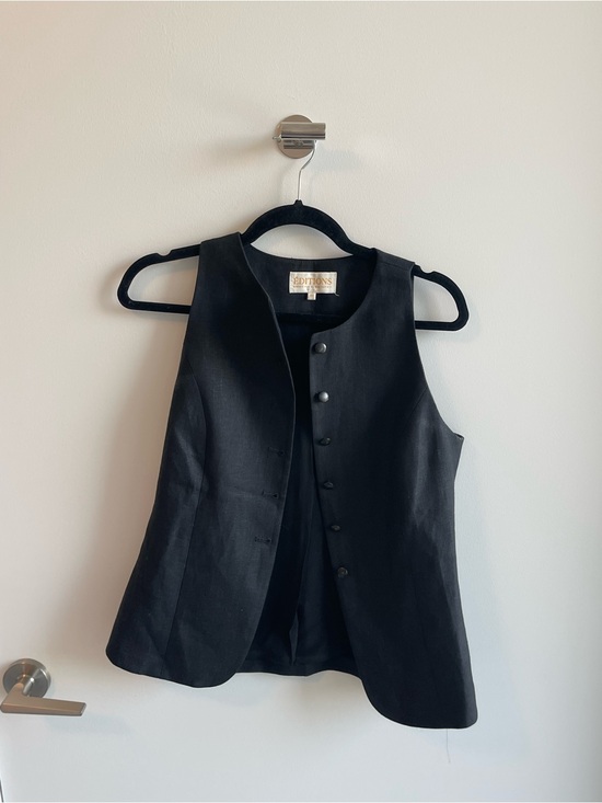 Sezane Tops - Sezane Editions Black Sleeveless Button Vest